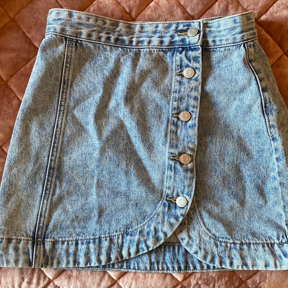 Glassons AU size 10, denim skirt